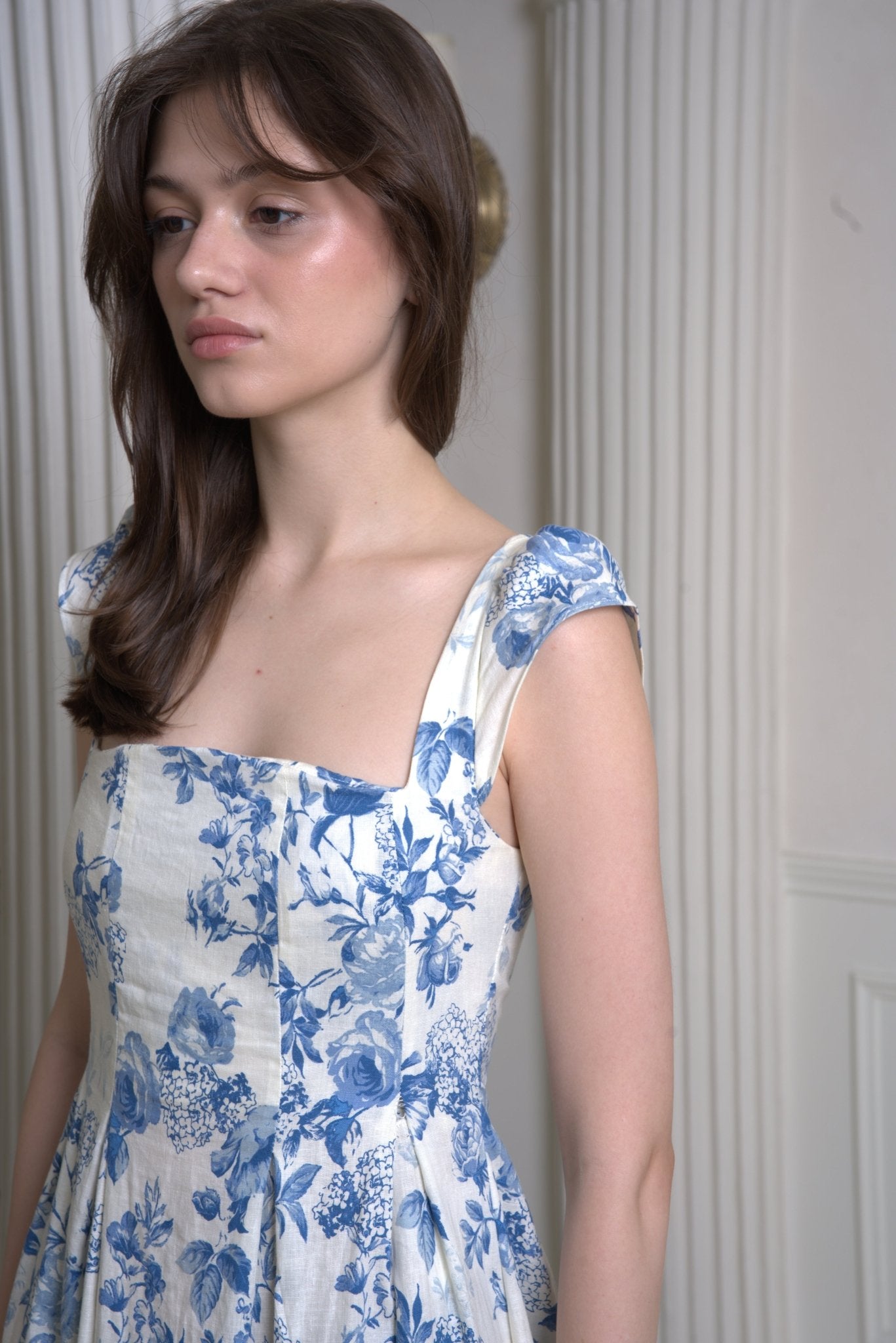 Basset Linen Sundress - White Blue Floral | - ROENE